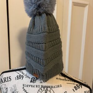 ITEM NO. 48: Gray Knit Beanie with Pom Pom